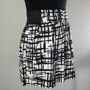 BCX Black & White Skirt - Preloved